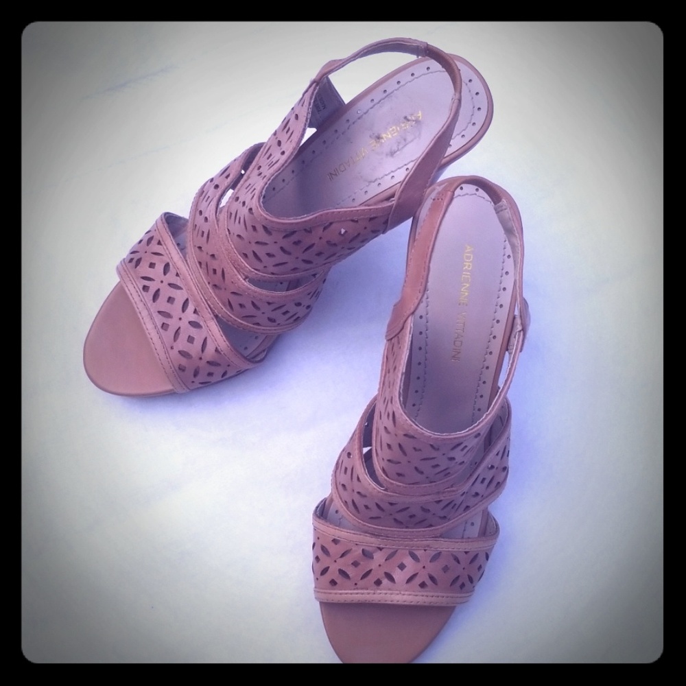 Adrienne Vittadini laser cut sandals